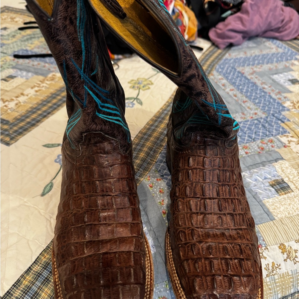 Canemdar’s Brown Crocodile Leather Cowboy Boots